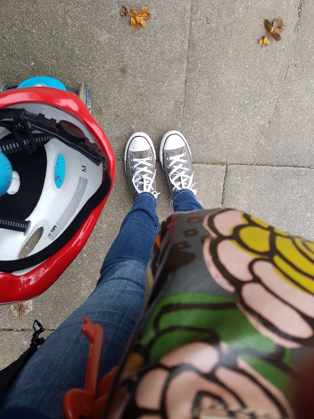 converse-and-scooters